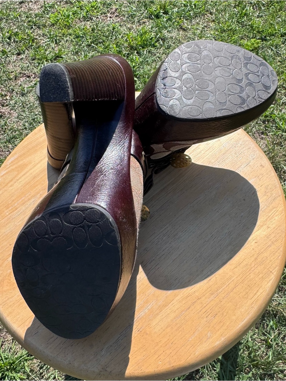 Ladies Coach Signature Canvas Brown Platform Mule Heels - Picture 8 of 10